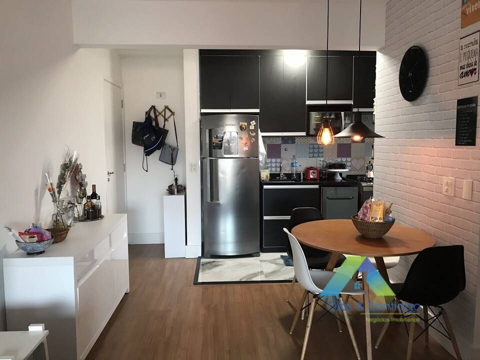 Apartamento à venda com 2 quartos, 67m² - Foto 2