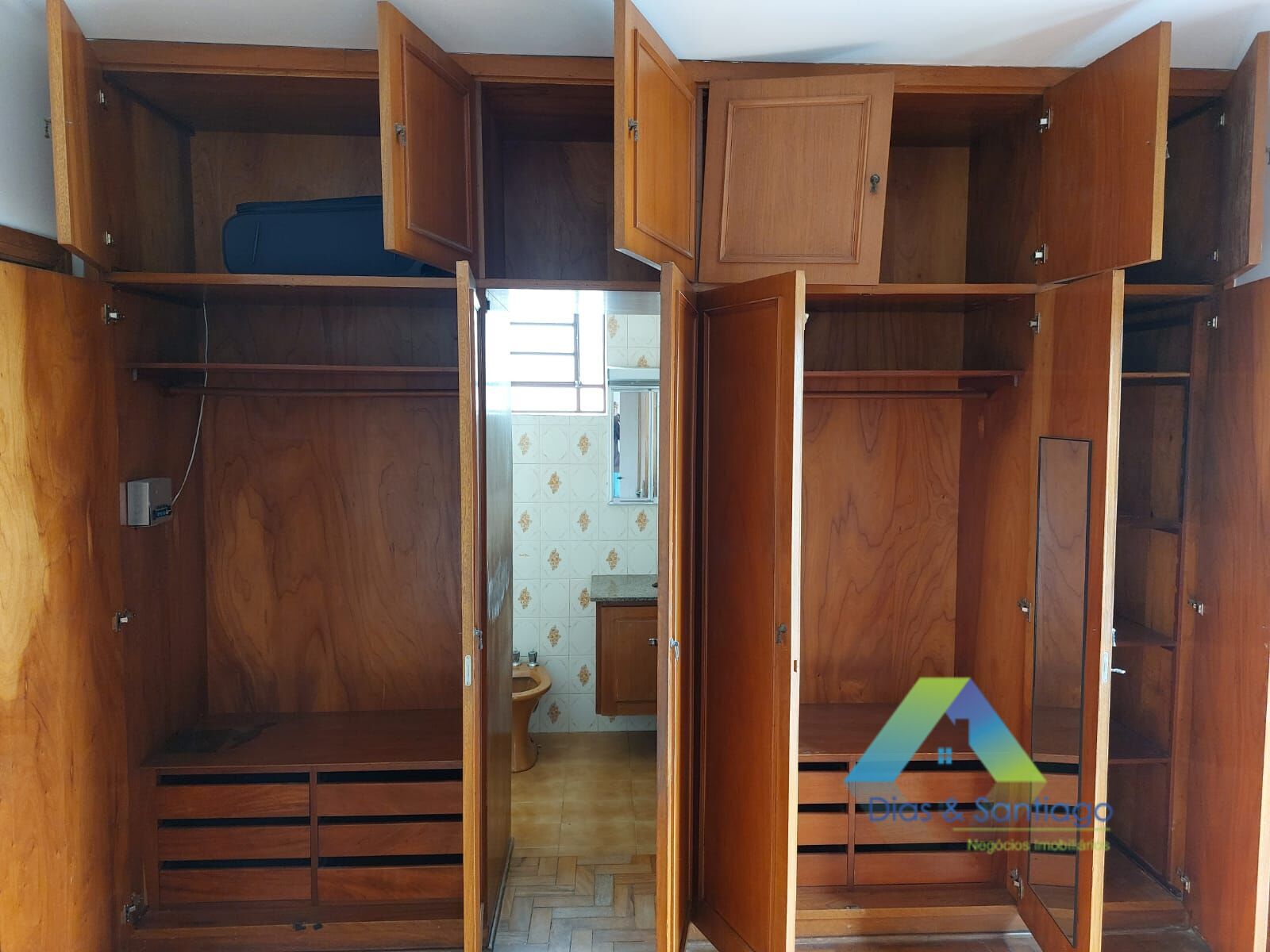 Sobrado à venda com 5 quartos, 250m² - Foto 13