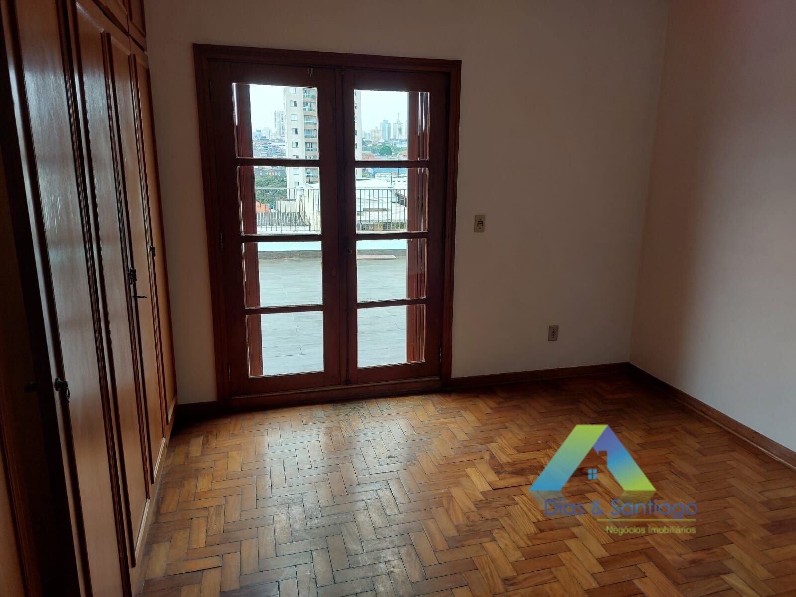 Sobrado à venda com 5 quartos, 250m² - Foto 14