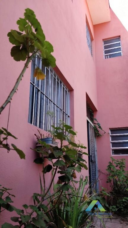 Sobrado à venda com 3 quartos, 125m² - Foto 3