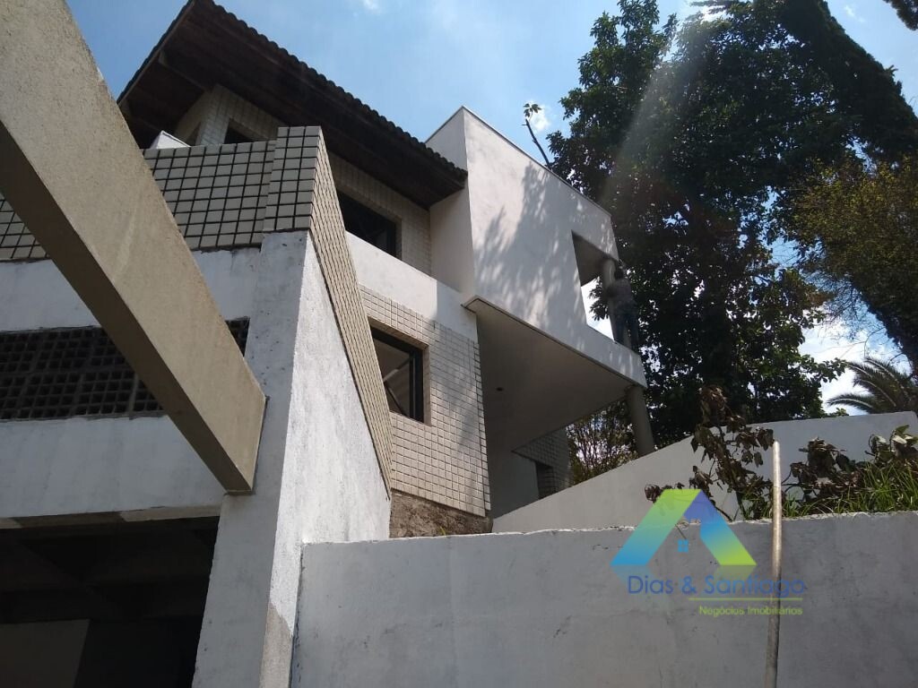 Sobrado à venda com 4 quartos, 800m² - Foto 2