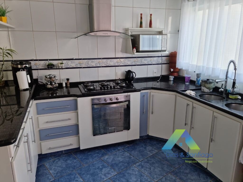 Sobrado à venda com 3 quartos, 250m² - Foto 16