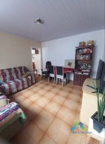 Casa à venda com 2 quartos, 100m² - Foto 1