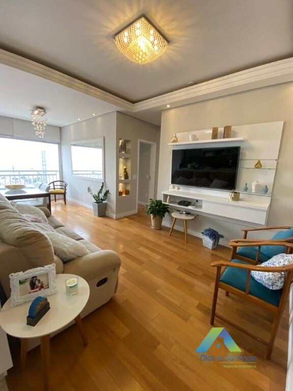 Apartamento à venda com 2 quartos, 62m² - Foto 3