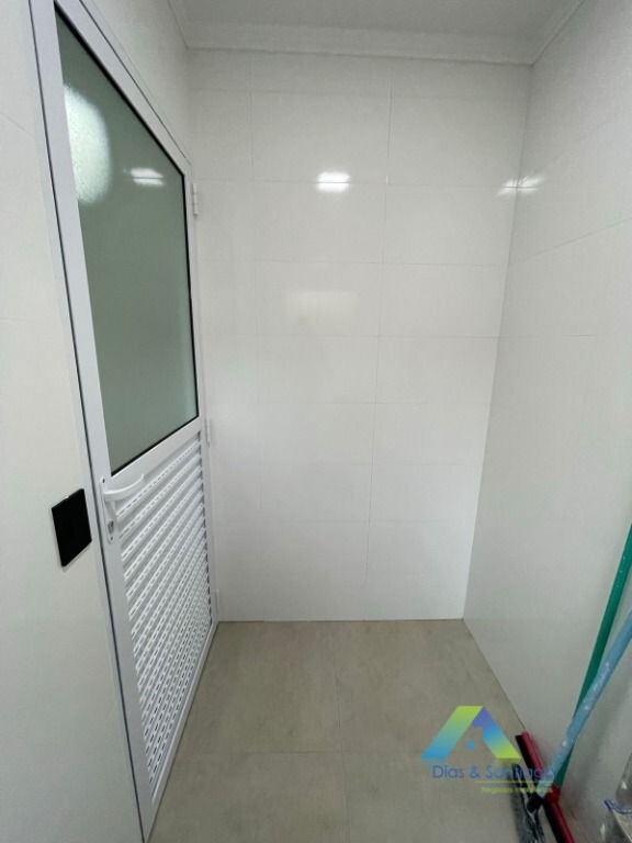 Apartamento à venda com 2 quartos, 67m² - Foto 10