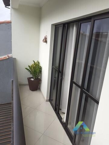 Sobrado à venda com 3 quartos, 290m² - Foto 2