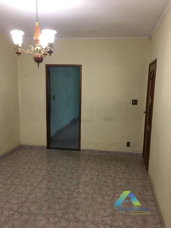 Casa à venda com 2 quartos, 277m² - Foto 5