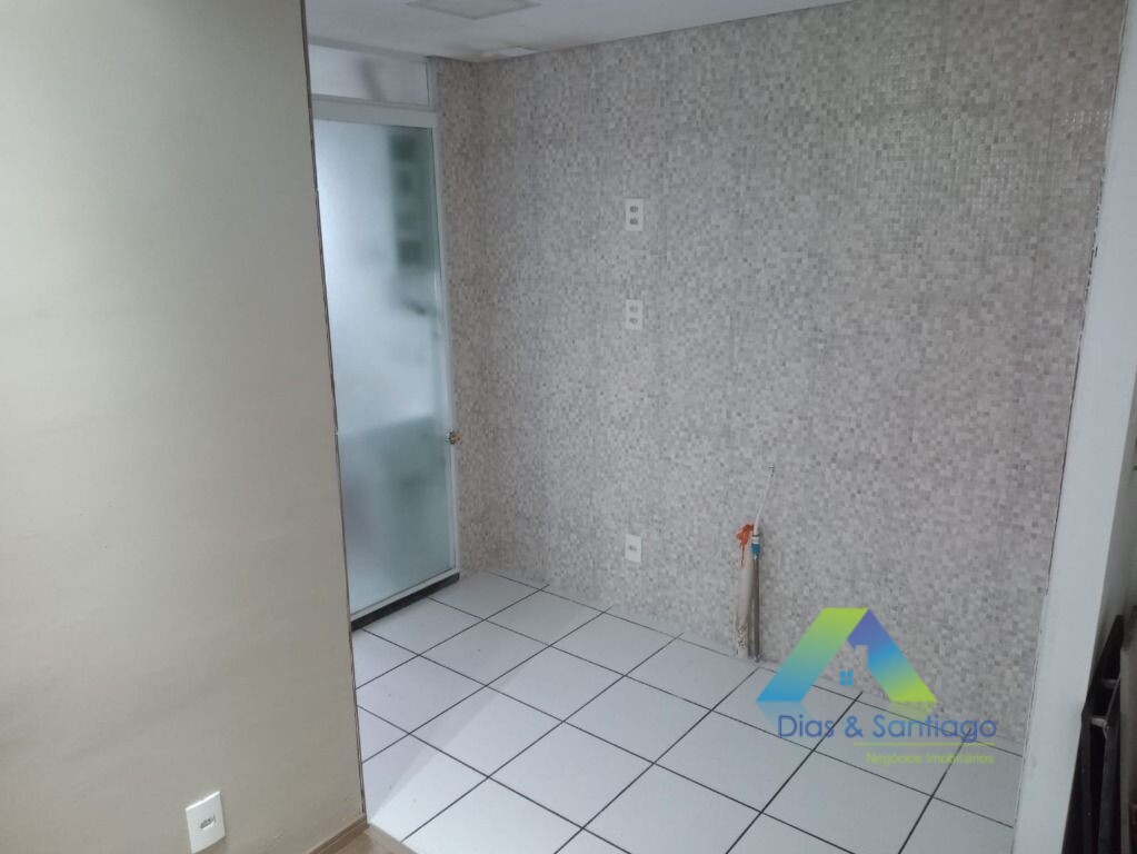 Apartamento à venda com 2 quartos, 48m² - Foto 2