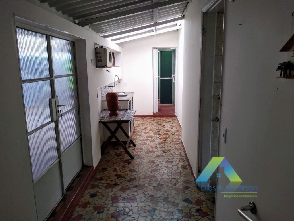 Casa à venda com 4 quartos, 160m² - Foto 13