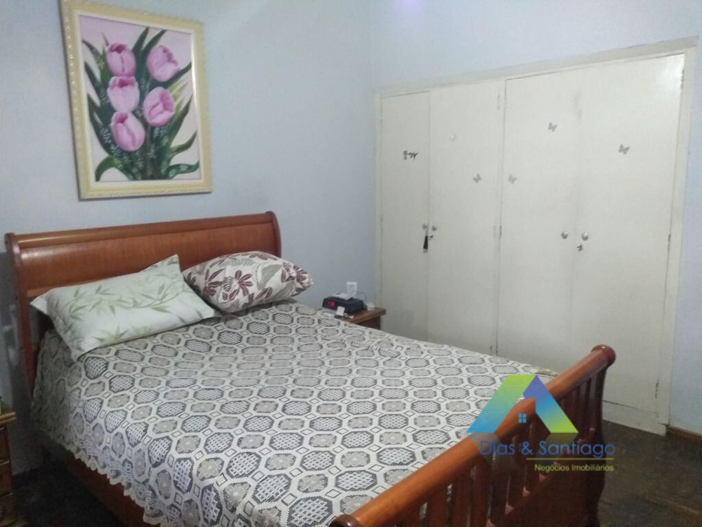 Casa à venda com 4 quartos, 160m² - Foto 25