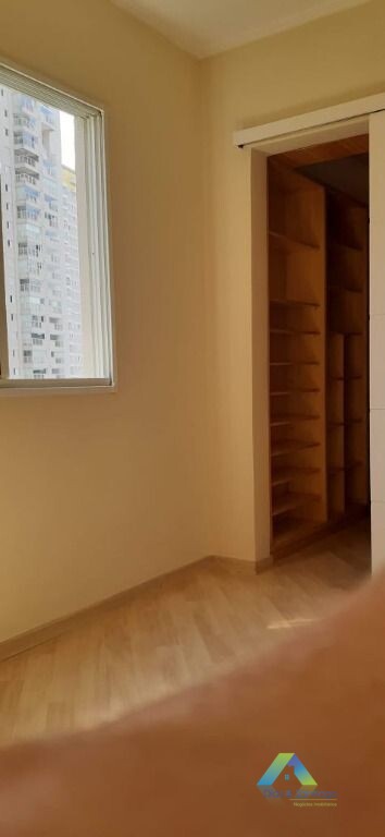 Apartamento à venda com 3 quartos, 64m² - Foto 3