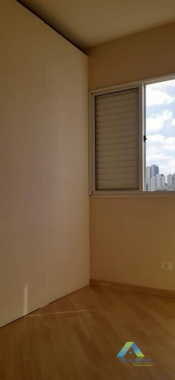 Apartamento à venda com 3 quartos, 64m² - Foto 2