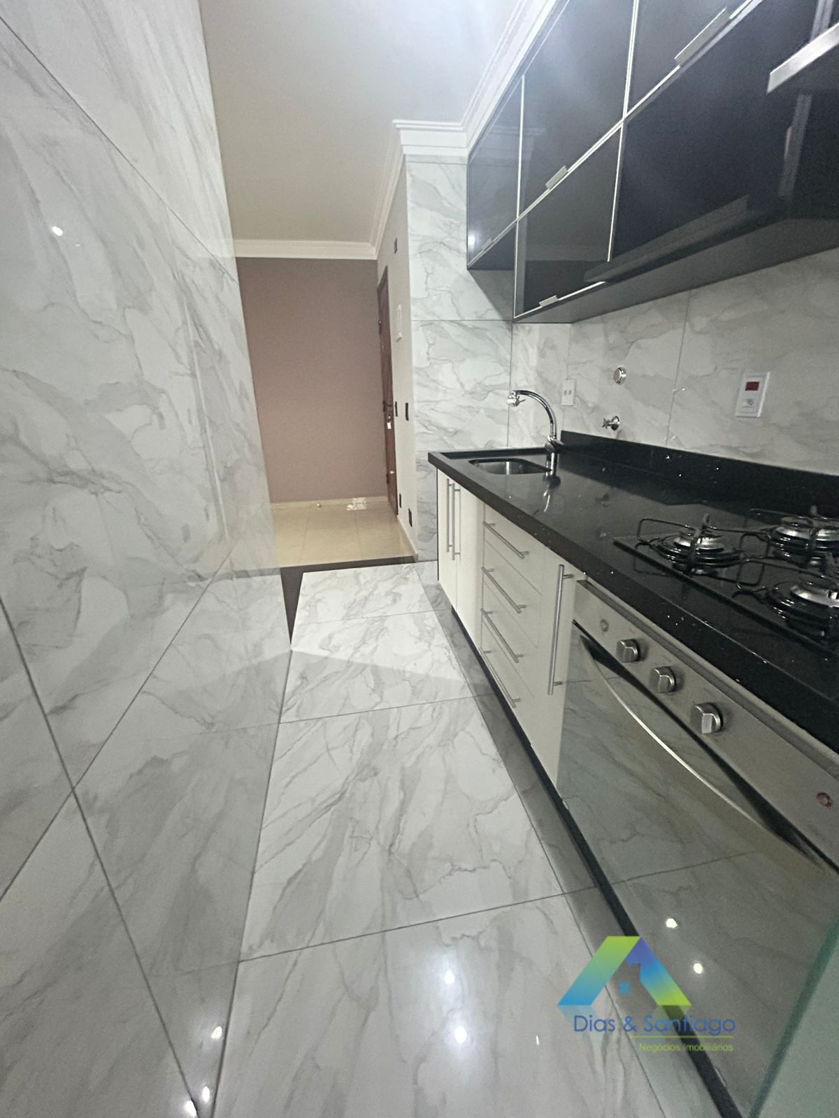 Apartamento à venda com 3 quartos, 68m² - Foto 2