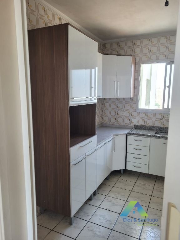 Apartamento para alugar com 2 quartos, 74m² - Foto 4