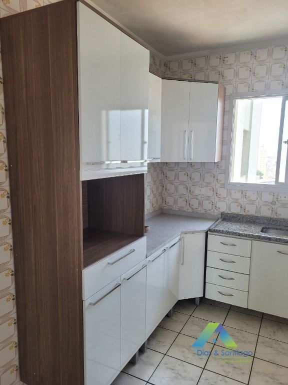 Apartamento para alugar com 2 quartos, 74m² - Foto 1