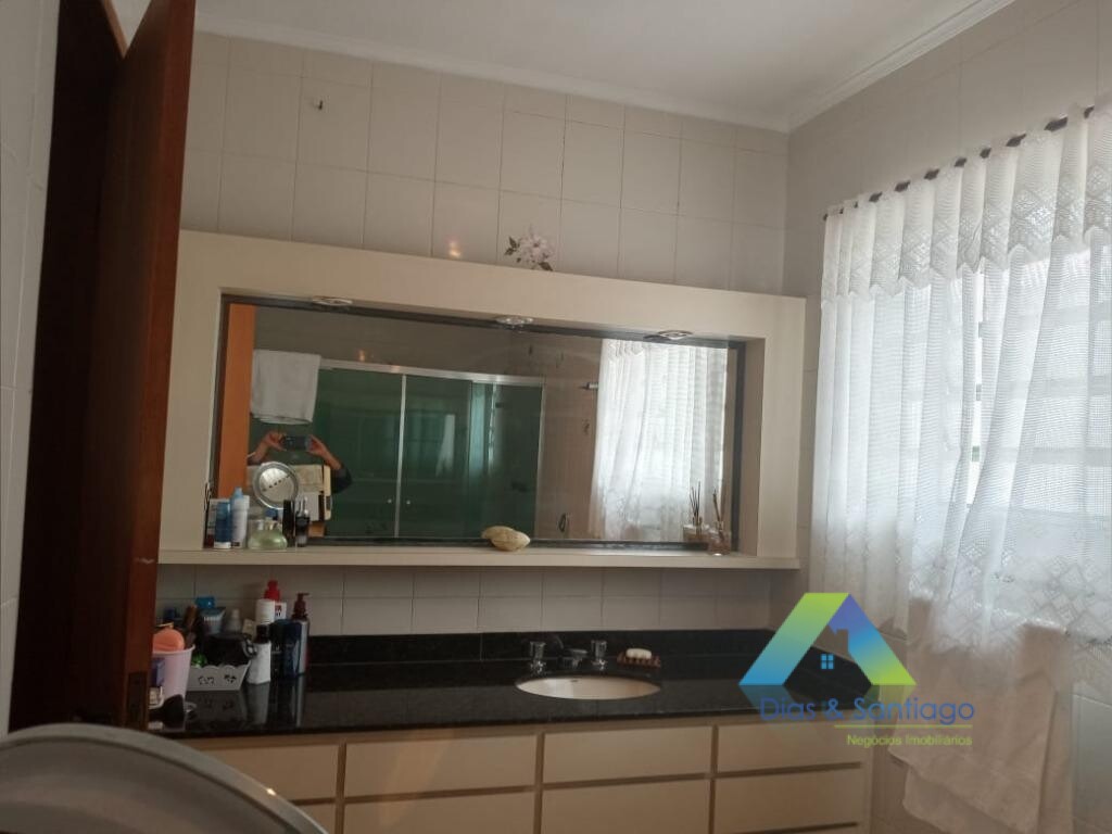 Sobrado à venda com 3 quartos, 250m² - Foto 9