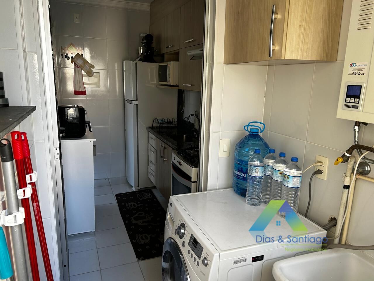 Apartamento à venda com 3 quartos, 60m² - Foto 1