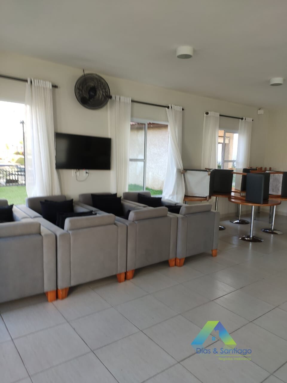 Apartamento à venda com 2 quartos, 50m² - Foto 21