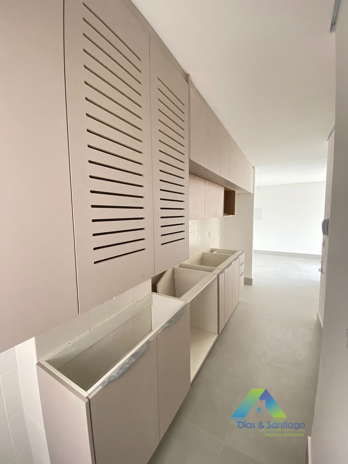 Apartamento à venda com 2 quartos, 55m² - Foto 2