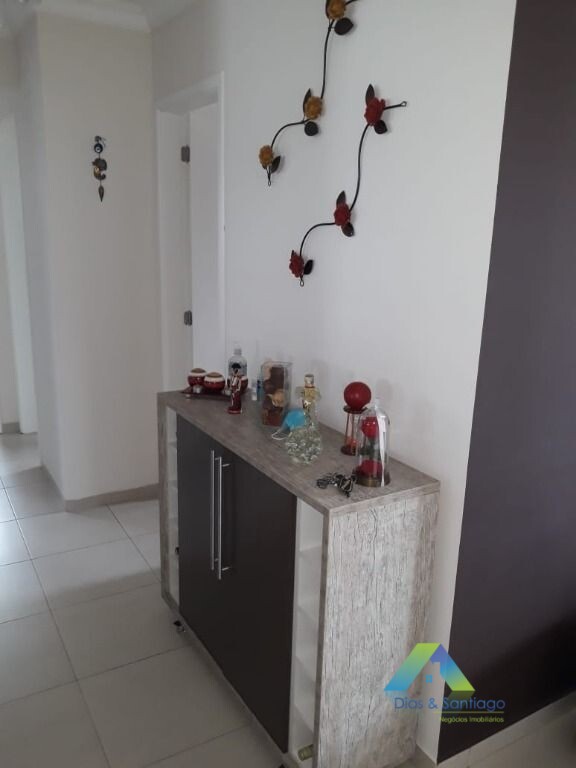 Apartamento à venda com 3 quartos, 84m² - Foto 3