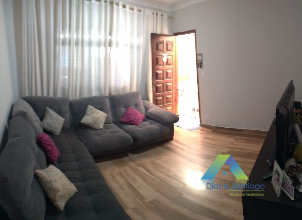 Casa à venda com 2 quartos, 200m² - Foto 1