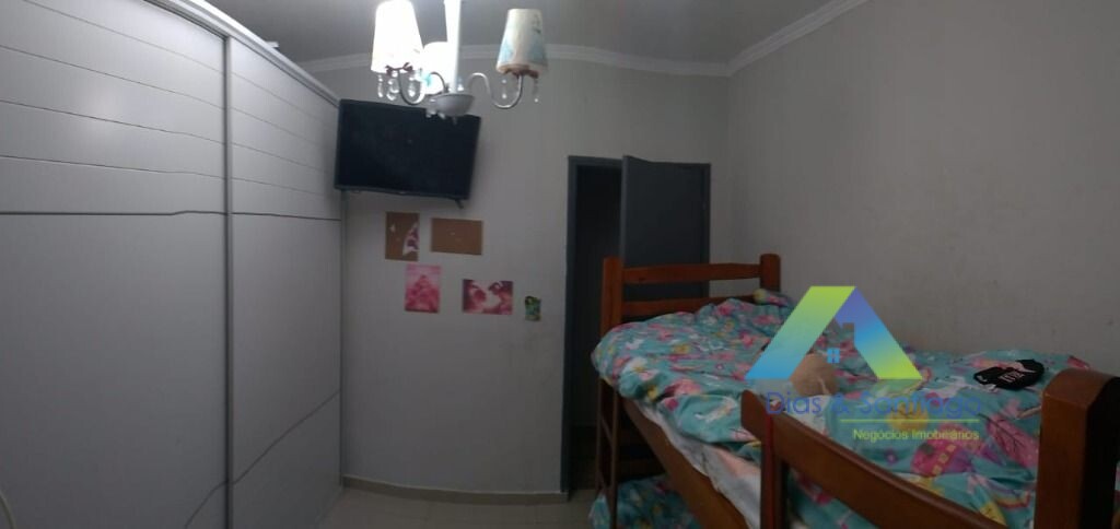 Casa à venda com 2 quartos, 200m² - Foto 11