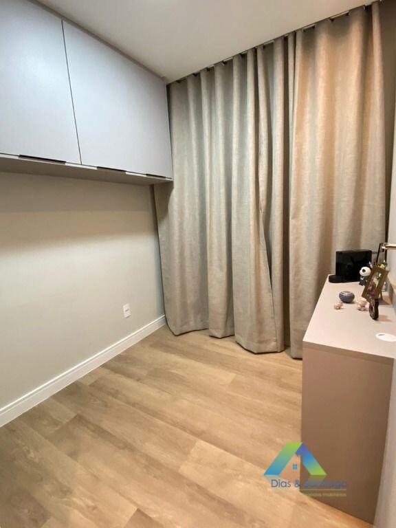 Apartamento à venda com 2 quartos, 32m² - Foto 13