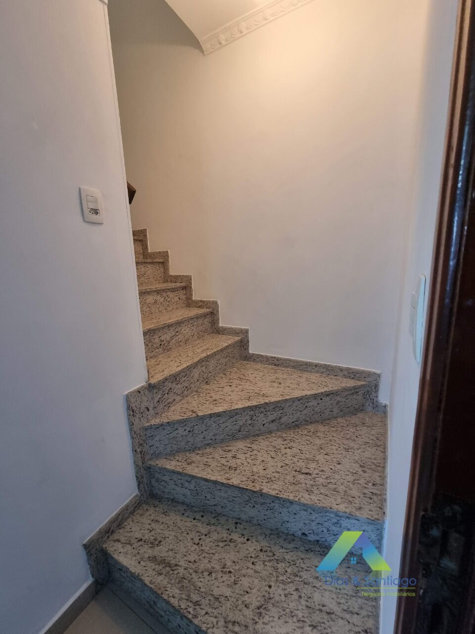 Sobrado à venda com 3 quartos, 210m² - Foto 10