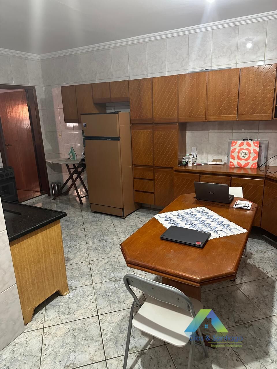 Casa à venda com 2 quartos, 172m² - Foto 2