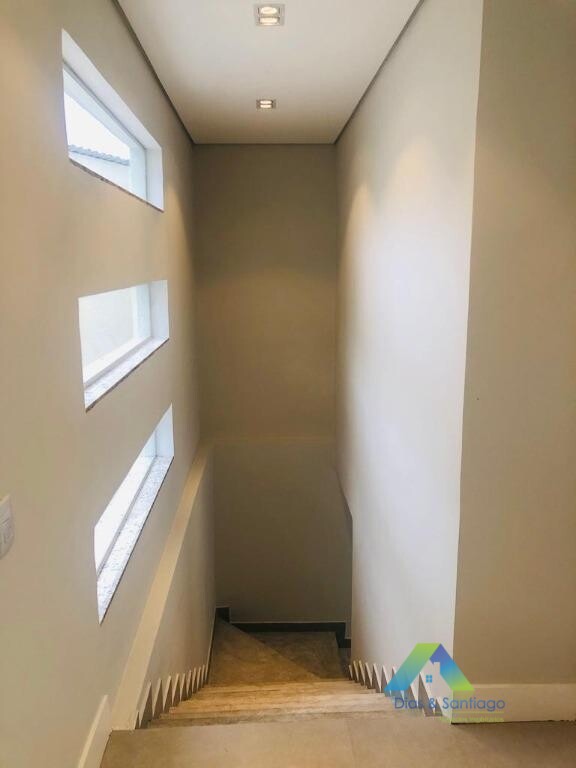 Sobrado à venda com 3 quartos, 180m² - Foto 4