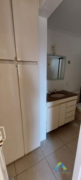 Apartamento à venda com 2 quartos, 64m² - Foto 14