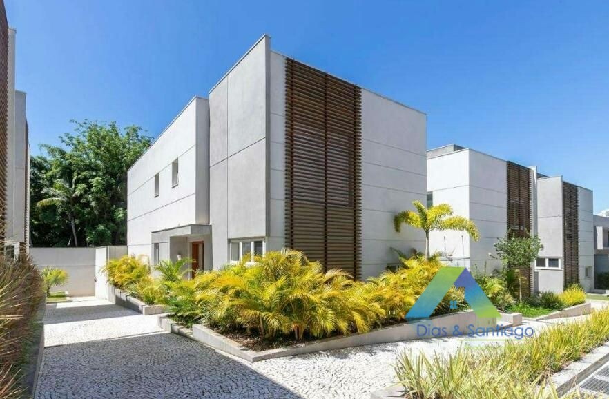 Casa à venda com 4 quartos, 657m² - Foto 2