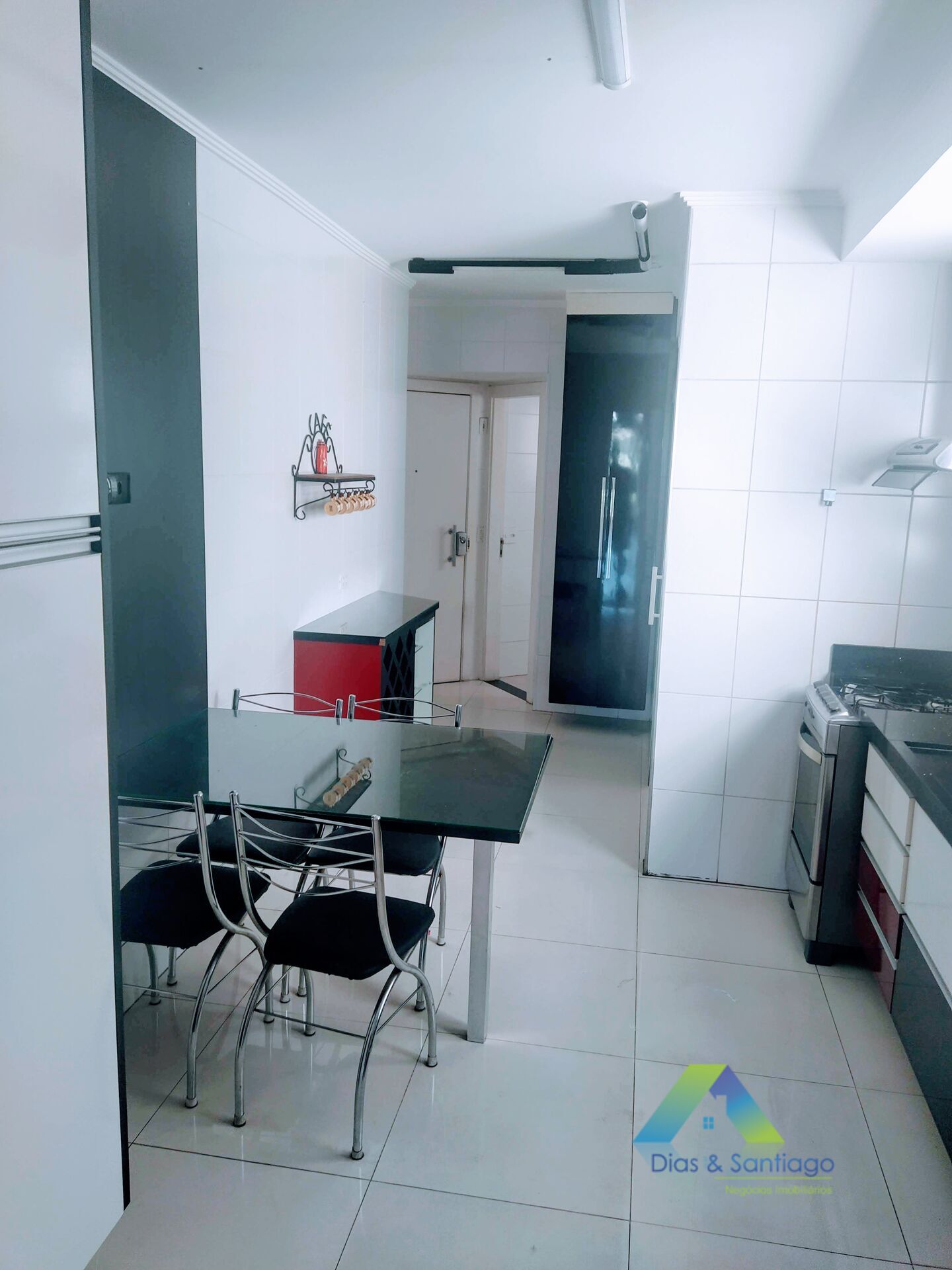 Apartamento à venda com 3 quartos, 106m² - Foto 3