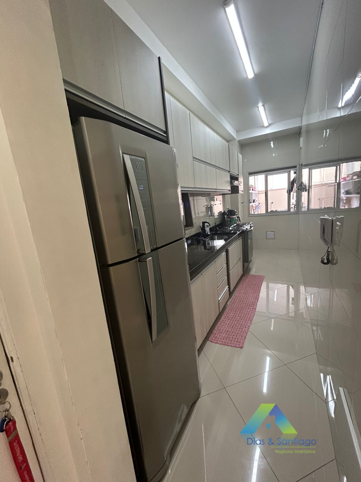 Apartamento à venda com 3 quartos, 115m² - Foto 2