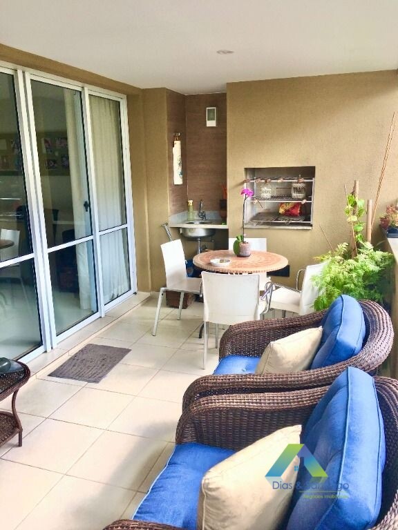 Apartamento à venda com 3 quartos, 142m² - Foto 20