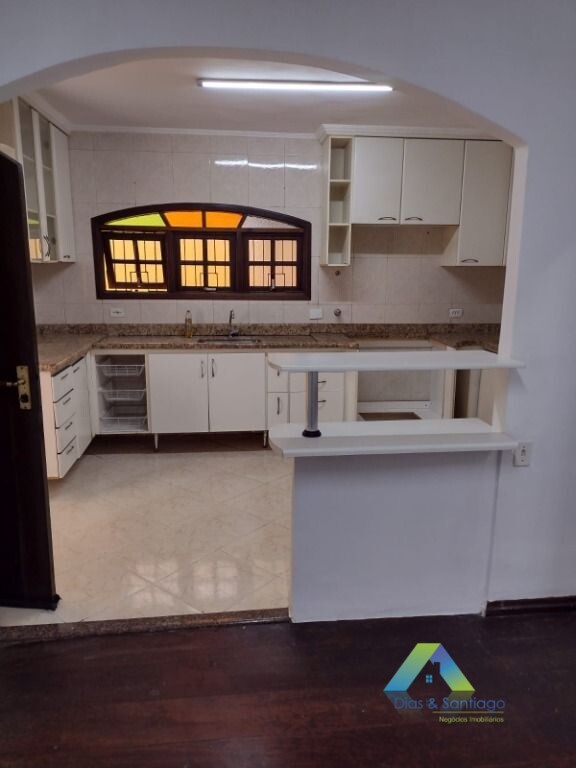 Sobrado à venda com 3 quartos, 125m² - Foto 3