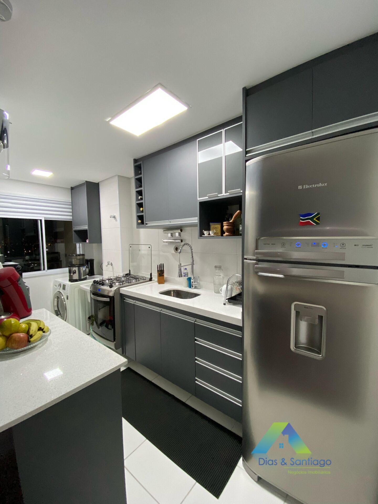 Apartamento à venda com 2 quartos, 54m² - Foto 2