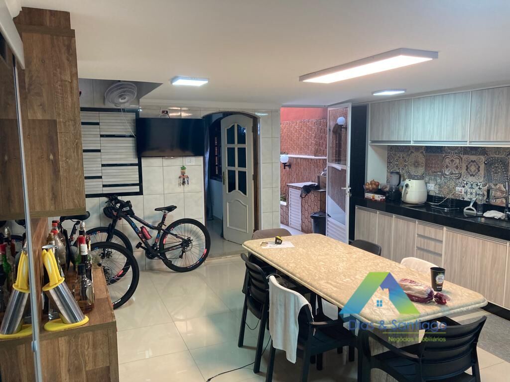 Sobrado à venda com 4 quartos, 320m² - Foto 18