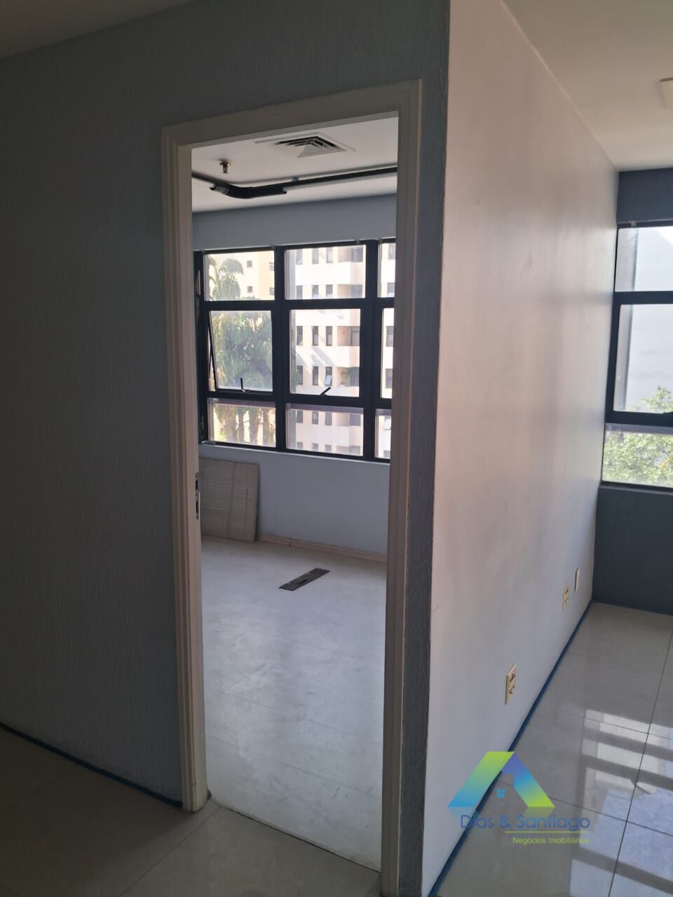 Conjunto Comercial-Sala à venda com 1 quarto, 50m² - Foto 3