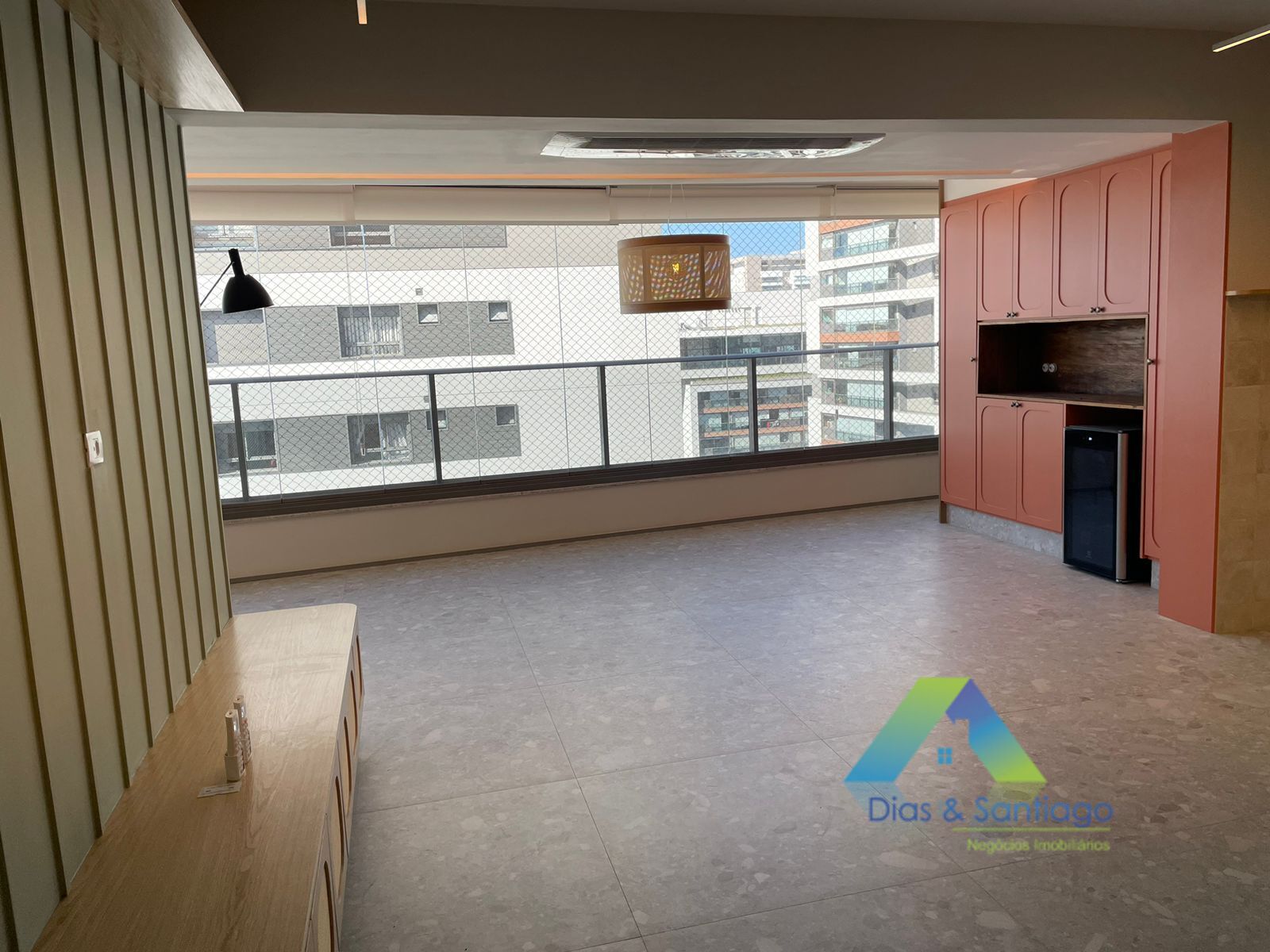 Apartamento à venda com 3 quartos, 131m² - Foto 4