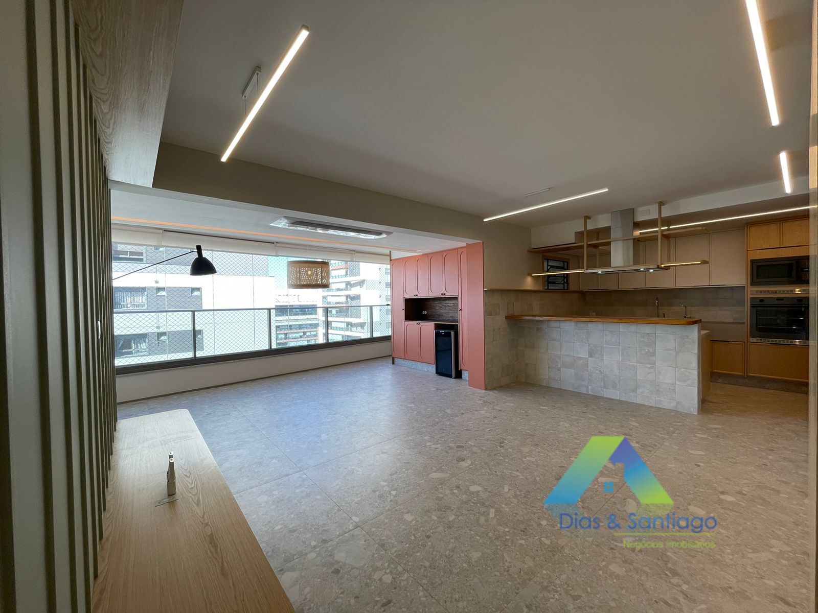 Apartamento à venda com 3 quartos, 131m² - Foto 3