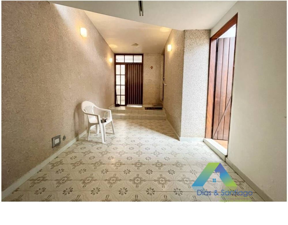 Casa à venda com 2 quartos, 209m² - Foto 10