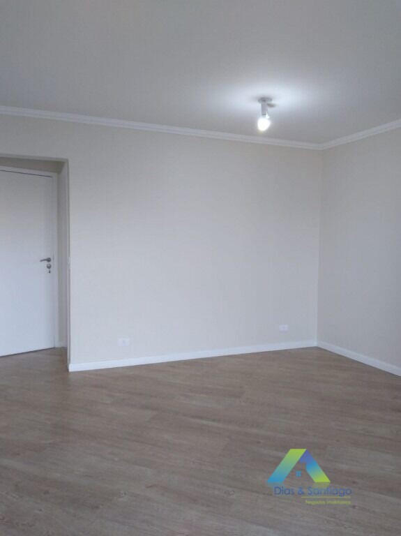 Apartamento à venda com 2 quartos, 62m² - Foto 5