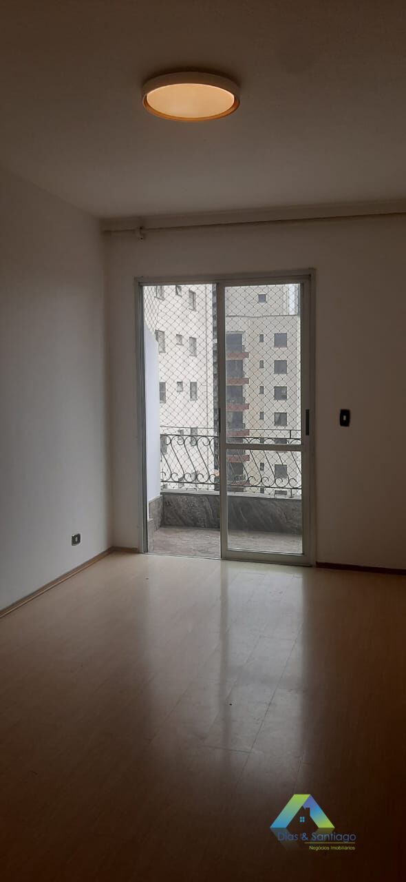 Apartamento para alugar com 3 quartos, 72m² - Foto 1