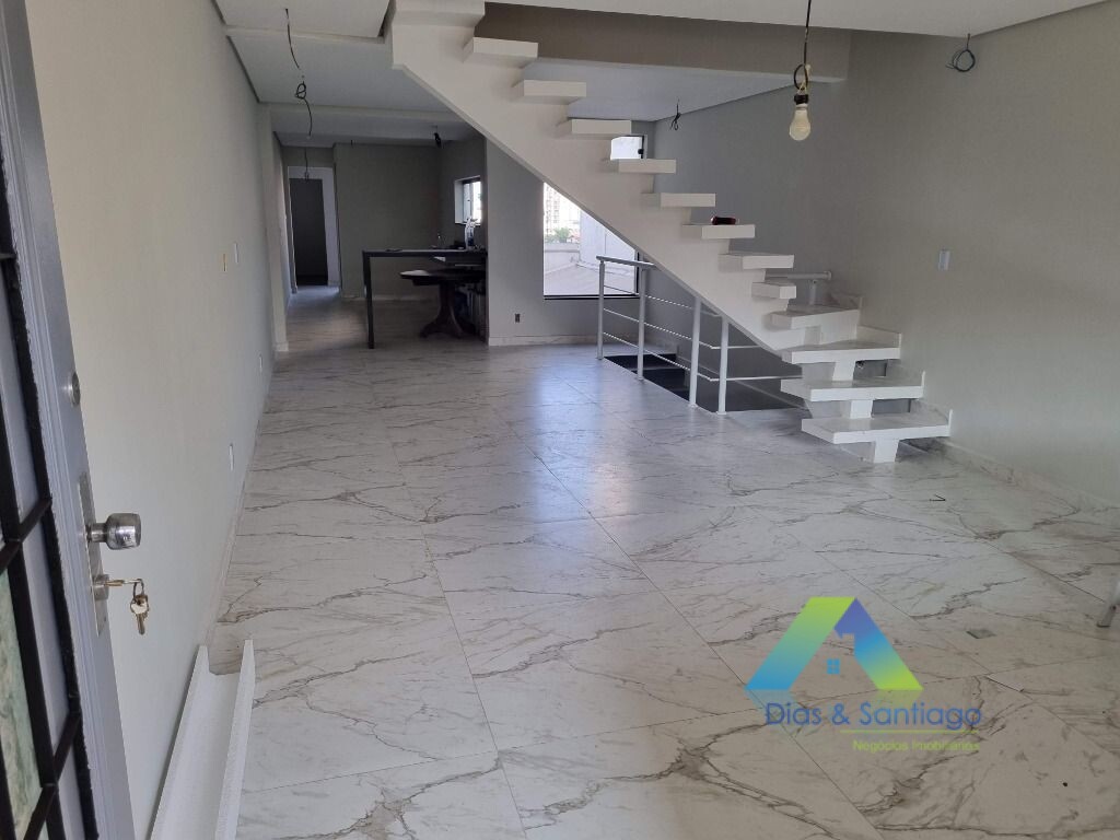 Sobrado à venda com 4 quartos, 240m² - Foto 11