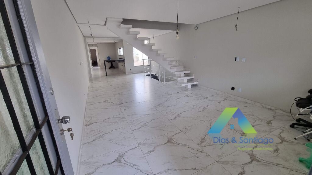 Sobrado à venda com 4 quartos, 240m² - Foto 39