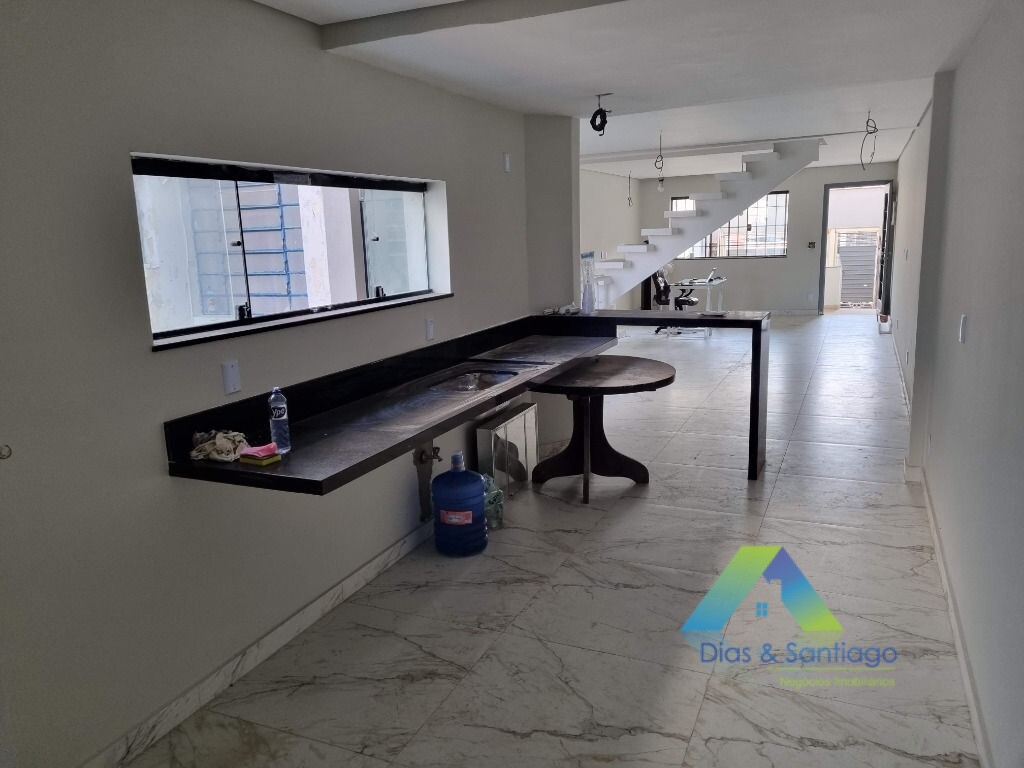 Sobrado à venda com 4 quartos, 240m² - Foto 14