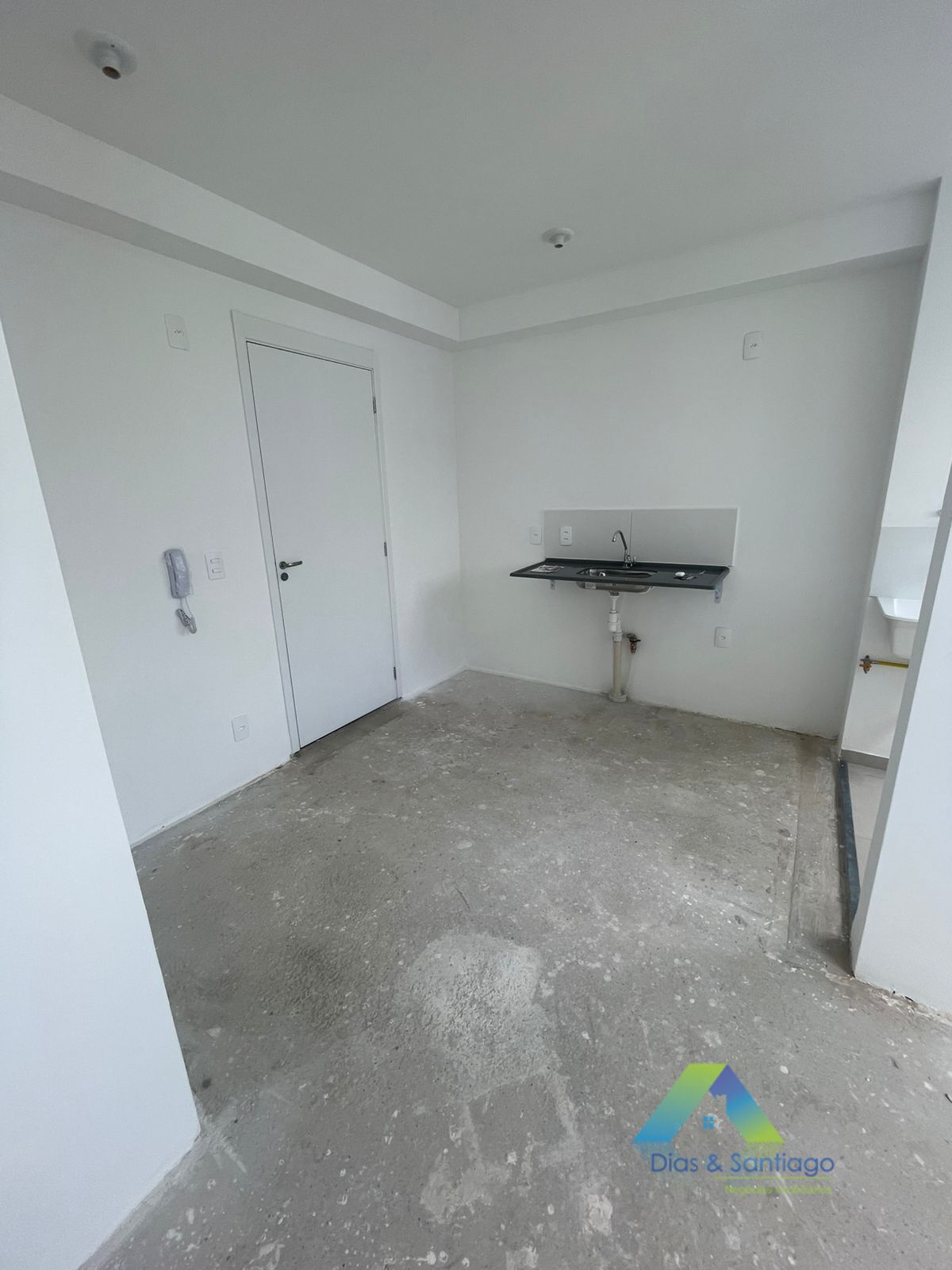 Apartamento à venda com 2 quartos, 37m² - Foto 2