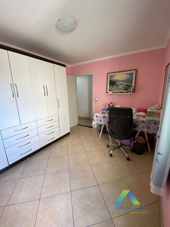 Casa à venda com 3 quartos, 200m² - Foto 10