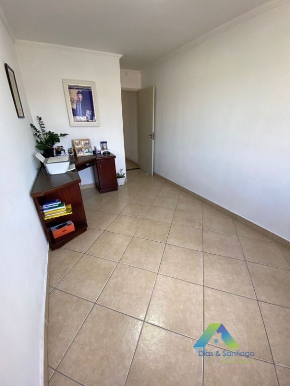 Casa à venda com 3 quartos, 200m² - Foto 13